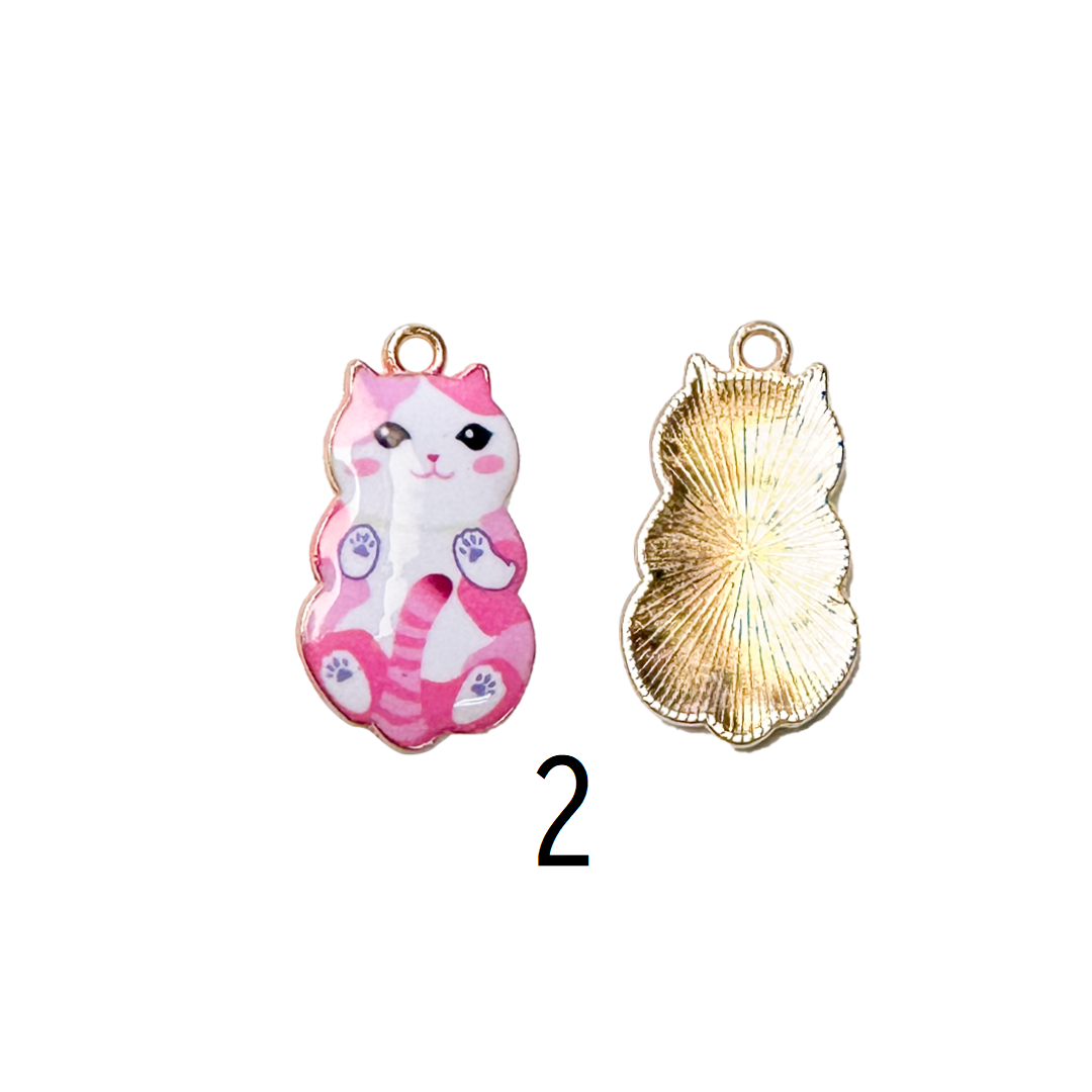 猫チャーム 13mm × 22mm