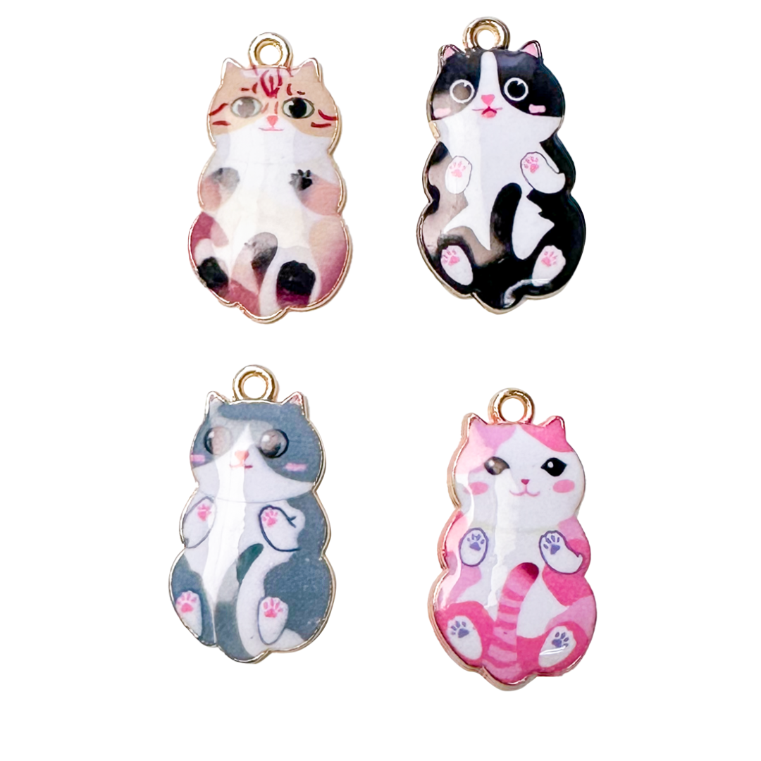 猫チャーム 13mm × 22mm